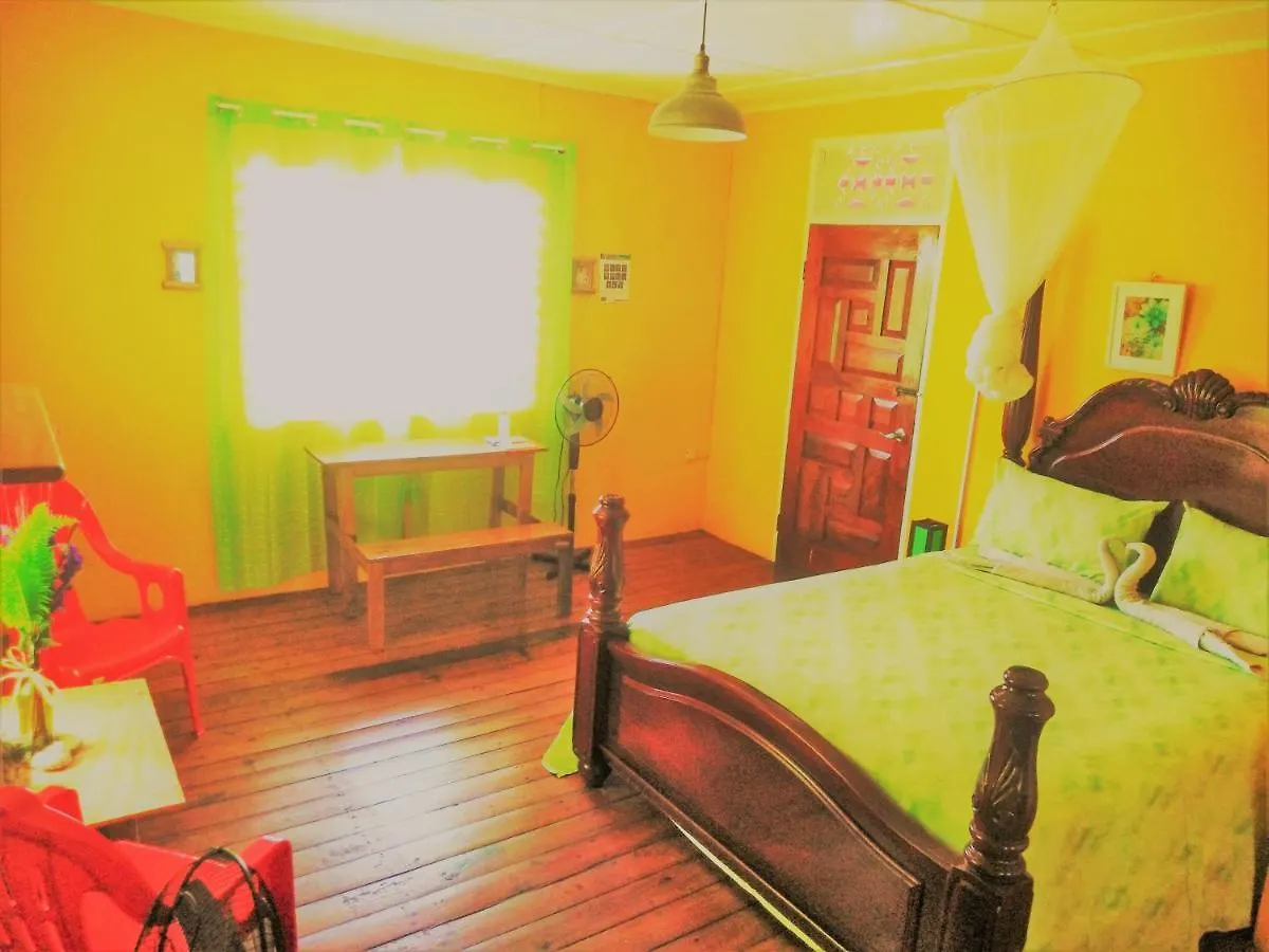 Toga Guest House Port Antonio